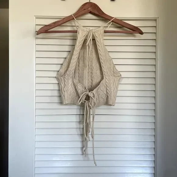 blanc Two Piece Cable Knit Cream Halter Crop Top Mini Skirt Set Size Medium - Picture 3 of 12